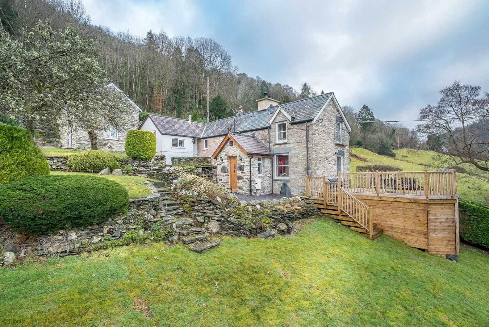 Holiday home Wern-fawr *